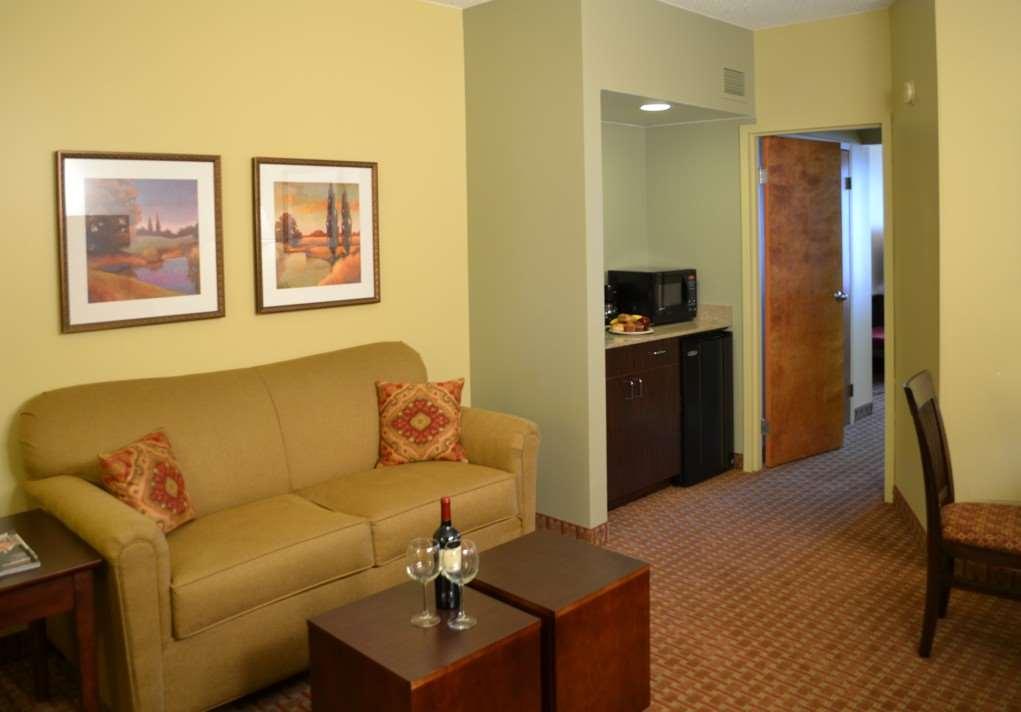 Euro-Suites Hotel Morgantown Bilik gambar